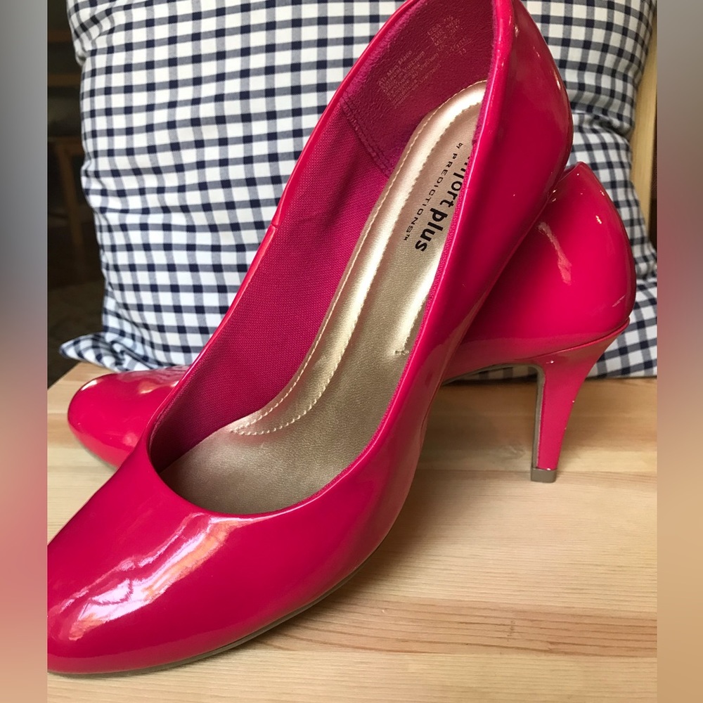 Hot Pink Heels